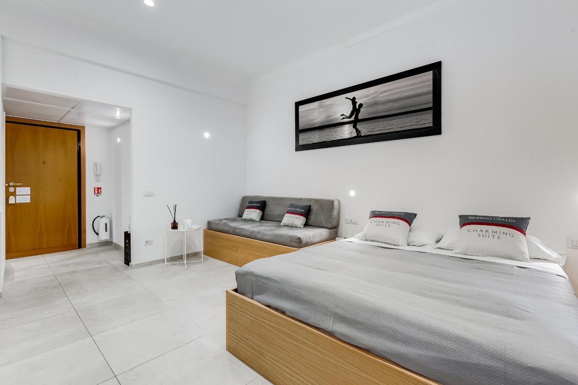 96 Degli Ubaldi Charming Appartement