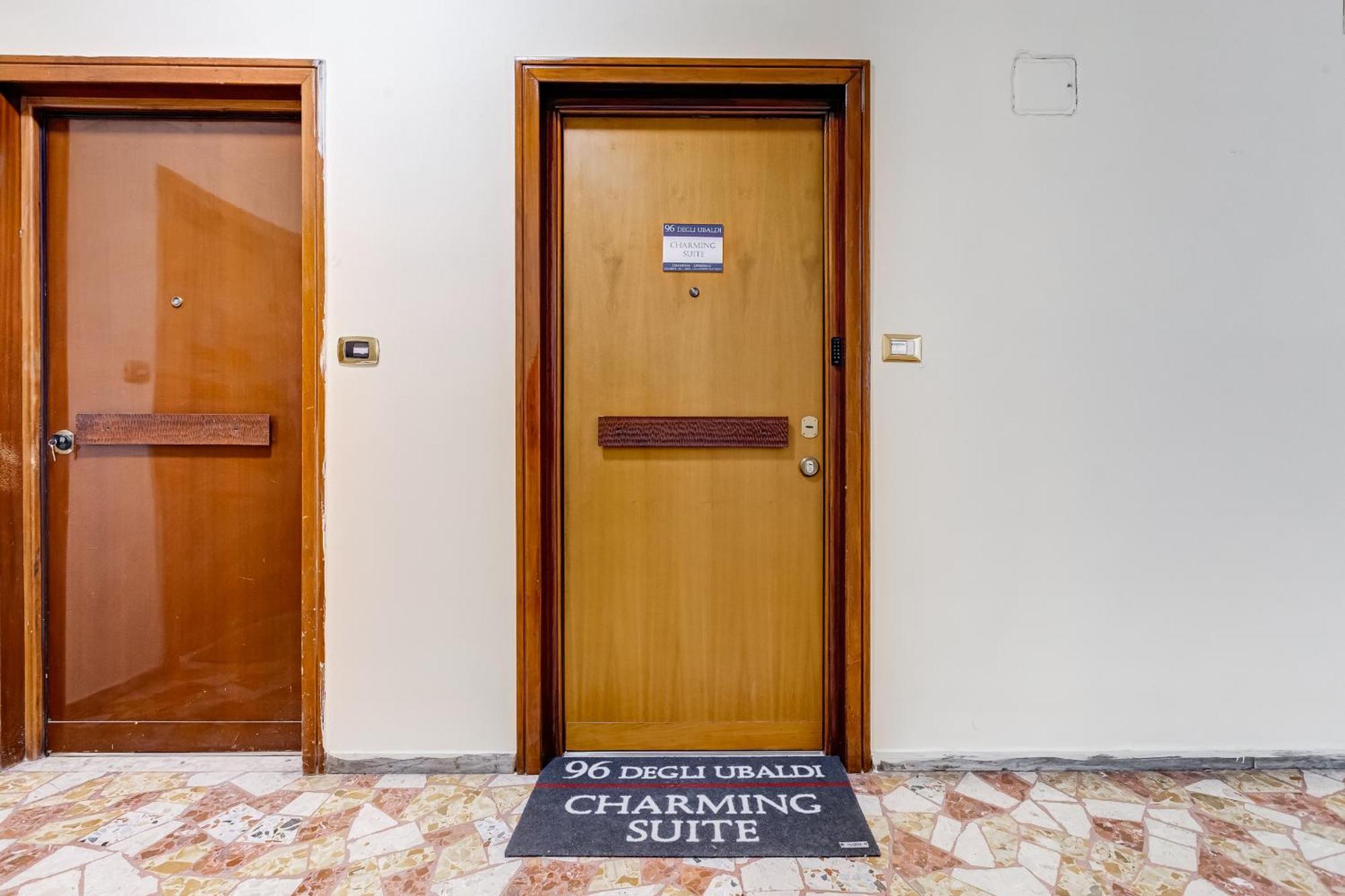 96 Degli Ubaldi Charming Appartement *